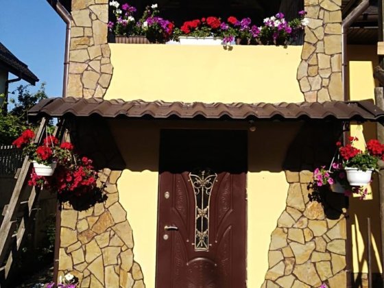 Продам будинок  близько біля центру міста Ровно