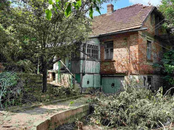 Просторий цегляний будинок 1972 року побудови біля стадіону Ворскла! Полтава