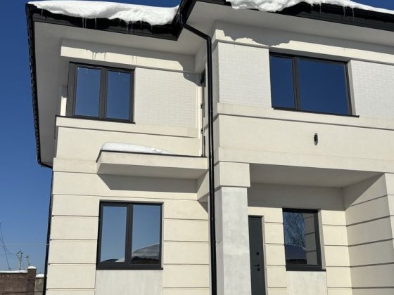 р Котеджі з розтермінуванням до 1 року, без % Ровно