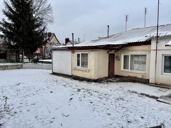 Продається частина будинку у центральній частині міста Полтава