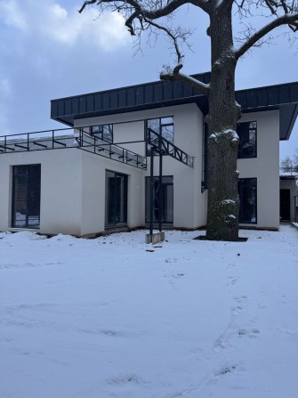 Продаж Будинку БЕЗ% , локація парк Незнайка. Газ, центр. вода ! - фото 1