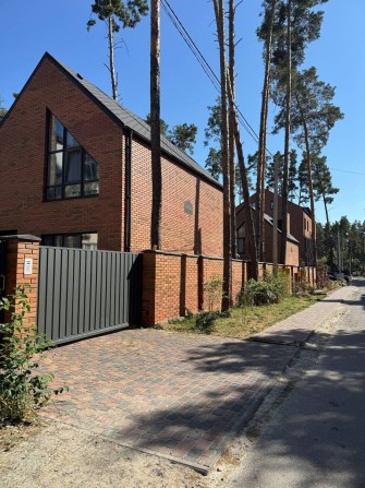 Якісний таун, Найближчий виїзд до Київа, ТОП локація - фото 1