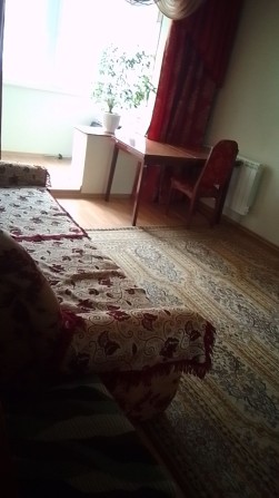 Здам кімнату для дівчини в трикімнатній квартирі з хазяйкою - фото 1