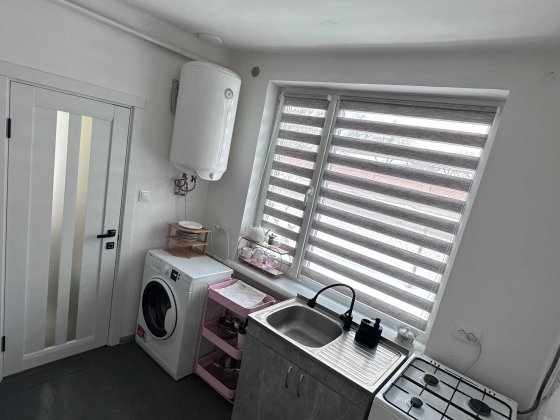 Довгострокова оренда кімнат у будинку в Рудно, Шевченка (біля зупинки) Рудне