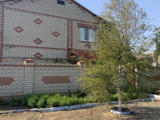 Будинок 2 поверхи продаю Снігурівка