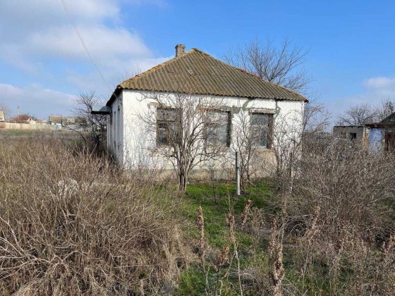 Продам дом с земельным участком 15 соток в  предместье города