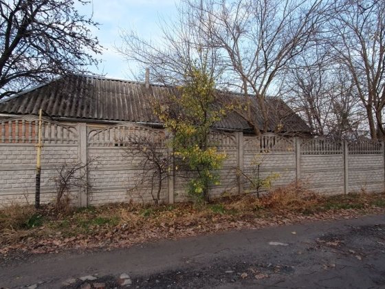 Домик 50м2 две комн, кухня. Ракетная Роща. Газ, вода, эл. +печка дрова