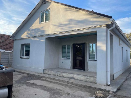 Продаю два добротних будинка на  одній ділянці. Воскресенське Воскресенське