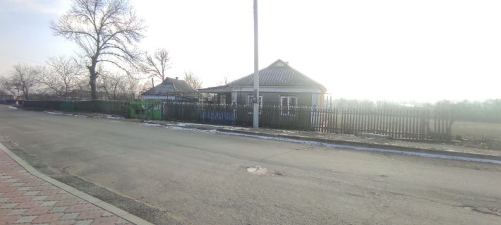 Продам будинок  в дуже гарному місці - фото 1