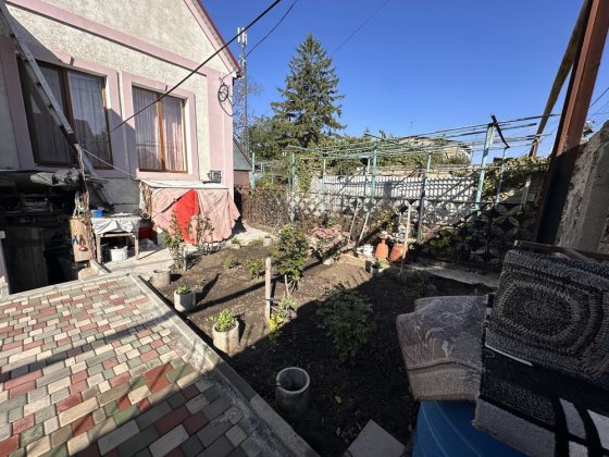 Продам дом на Ленпоселке ( р-н 130 школы , Копейки )