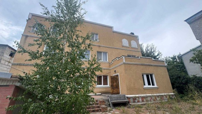 Фонтанка, дом 390 кв м, участок 10 соток земли - фото 1