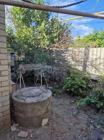 У моря и леса, Ривьера, Фонтанка, в центре села дом с коммуникациями - фото 1