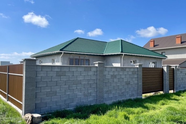 Дом новой постройки в Фонтанке на 10 сотках. - фото 1