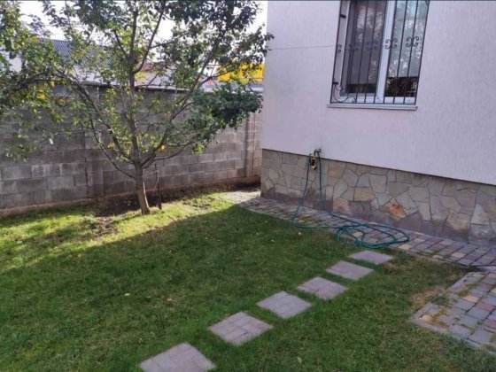 Дом в Червоном хуторе с гаражом. 1L55 Лиманка