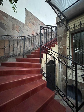 Двухэтажный дом у моря! Можно под бизнес! - фото 1