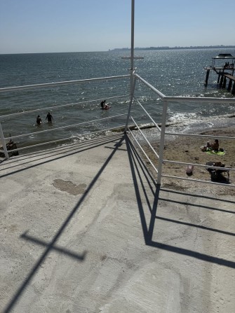 Причал у самого моря в Крыжановке - фото 1