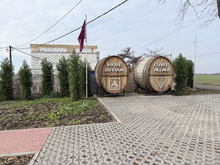 Таун Хаус 103м2 ЖМ Радужный Лиманка Рассрочка 41 месяц Взнос 9800 - фото 1