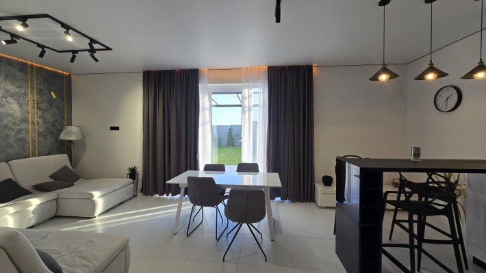 Червоный Хутор/Продам дом с ремонтом 170 кв. Гараж,3.4 сотки Рассрочка - фото 1