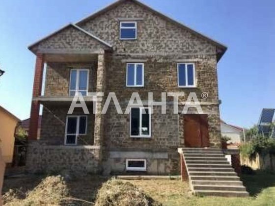 Дом из ракушечника под отделку в Лесках. Коммуникации заведены. Забор. Лески (Одесская обл.)