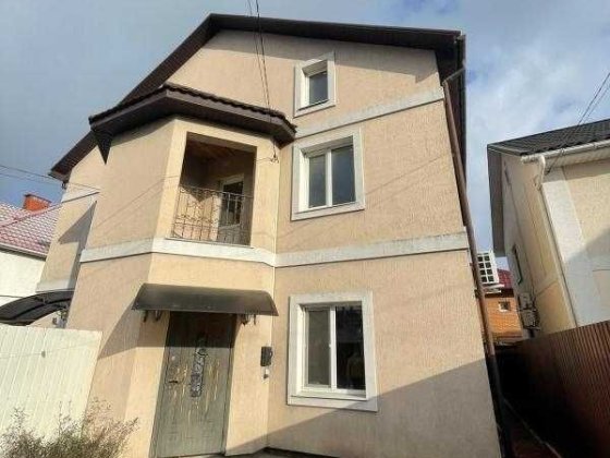 Продам дом-дуплекс в Червонном хуторе. Лиманка