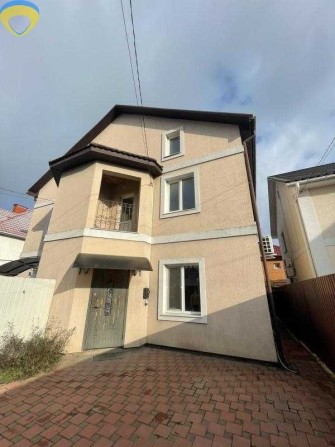 Продам дом-дуплекс в Червонном хуторе. - фото 1