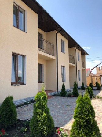 Продам Таунхаус в Лесках. - фото 1