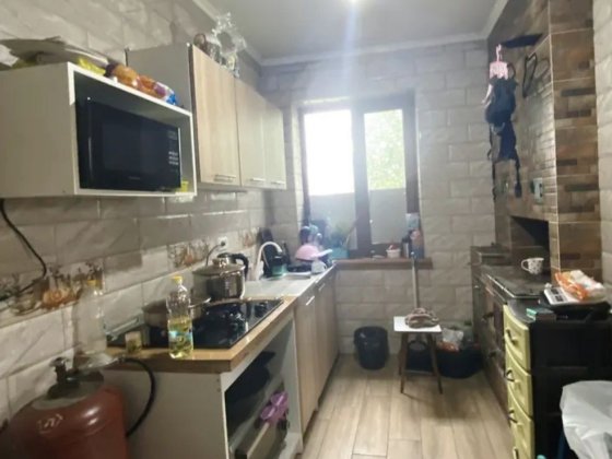 У продажу 2 будинка Великодолинське