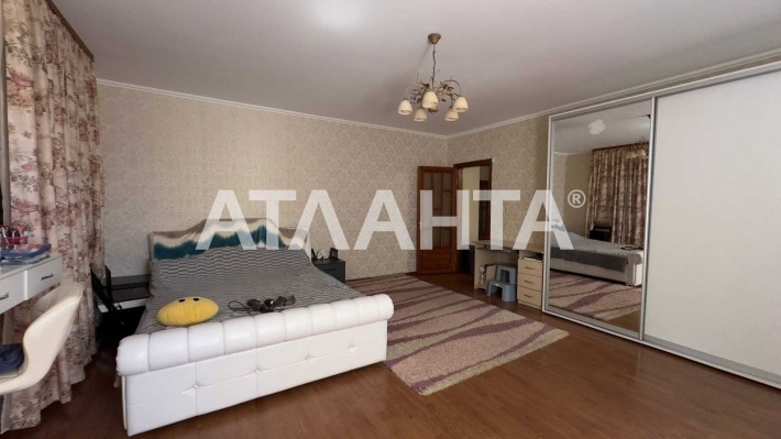 Просторный дом 190 кв.м. Капитальный ремонт. Солнечные батареи - фото 1