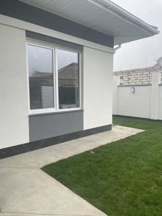 Сучасний будинок з ремонтом у Фонтанці 1 - фото 1