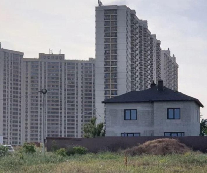 Дом в ЛЕСКАХ рядом с пос.Котовского (185-337) - фото 1