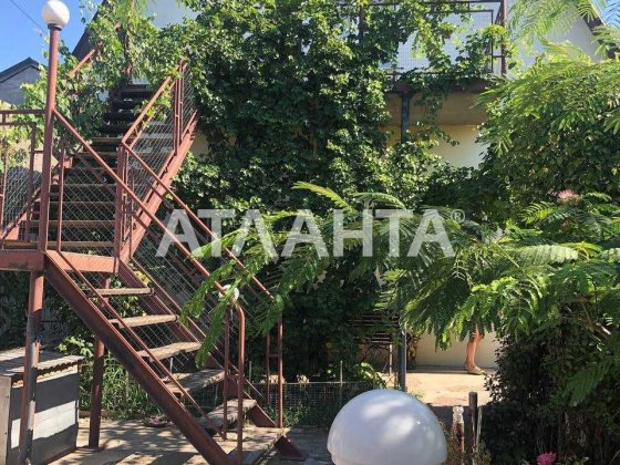 Капітальний господарський будинок з ремонтом, гаражем, банькою!