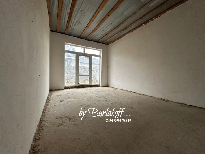 Дом в Червоном хуторе в закрытом переулке. - фото 1