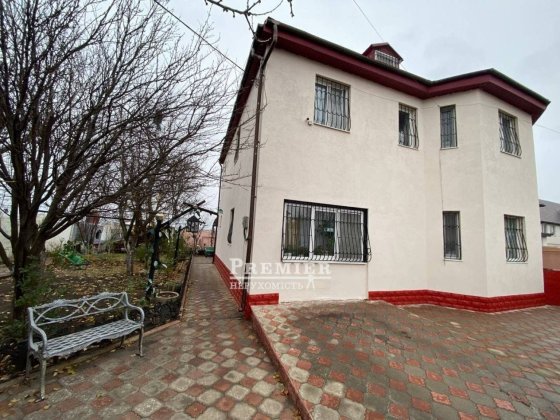 Продам дом в пригороде Одессы