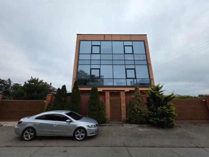 Дом 473 кв.м. 9 комнат вул. Надії, ж/м "Чорноморка", 1 4 сотки - фото 1