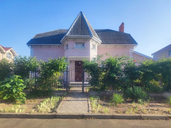 Продам дом 185 метров во втором Совиньоне на 10-ти сотках земли Лиманка