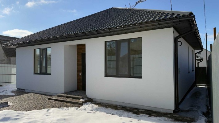 Продам новый дом в центре Нерубайского. - фото 1