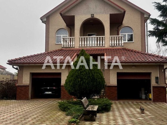 Дом Капитальный. Лиски.10 соток.293м.кв.35кухня.285тыс$ Лески (Одесская обл.)