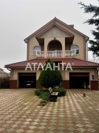 Дом Капитальный. Лиски.10 соток.293м.кв.35кухня.285тыс$ - фото 1