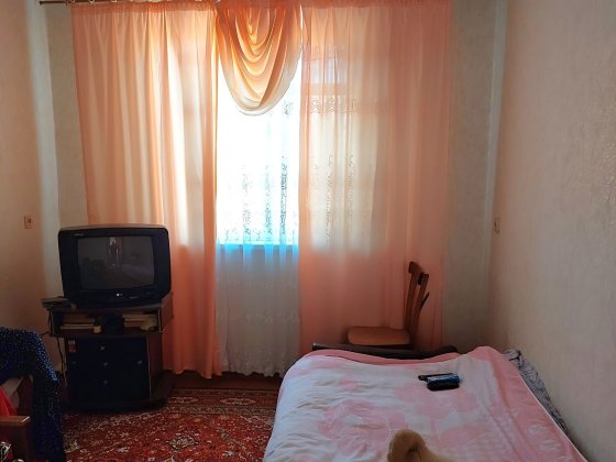 У продажу капітальний компактний будинок