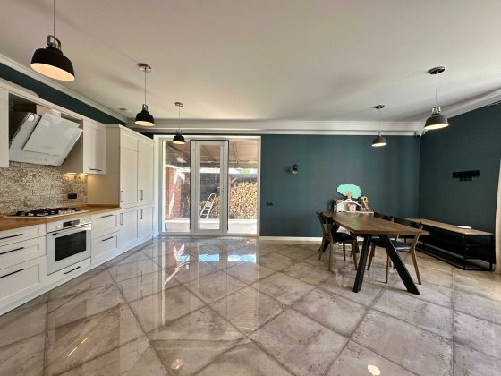 Дуплекс  Будинок з ремонтом меблями і технікою Ирпень