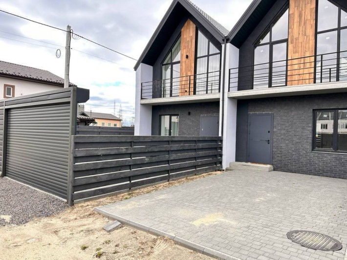 Таунхаус с власною ділянкою у 15 хв від Києва - фото 1