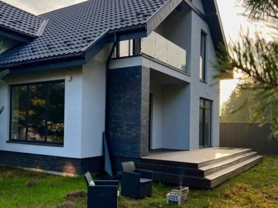 Будинок поруч з сосновим лісом Полтава