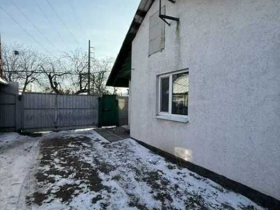 Продам частину будинка з ремонтом та усіма комунікаціями, Інс.Звязку Полтава