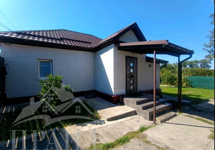 Продам затишний будинок в районі автовокзала - фото 1