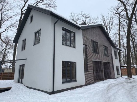 Дуплекс у 15 хв від Києва піша доступність до інфраструктури Буча