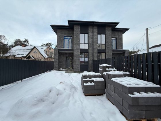 Дуплекс 145 м.кв. з чистовим оздобленням в центрі міста, 3 сот ділянка Ирпень