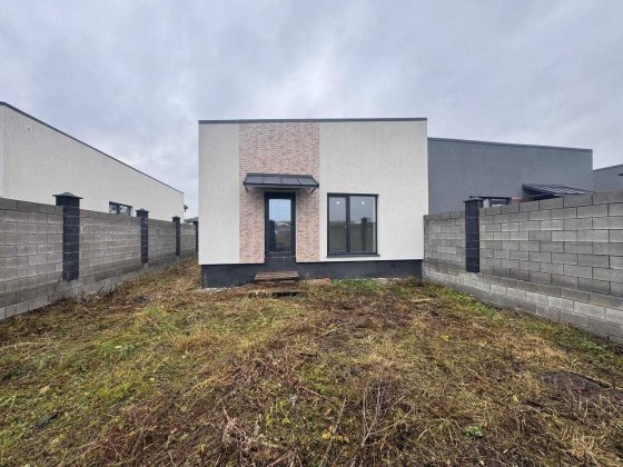 Продаж котеджу в районі Райського саду Рівне