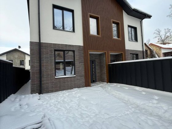 Дуплекс Ірпінь РОЗТЕРМІНУВАННЯ Велика ділянка Газ Міські комунікації Ирпень