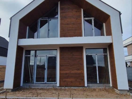 Продається двоповерховий будинок в Бучі Буча