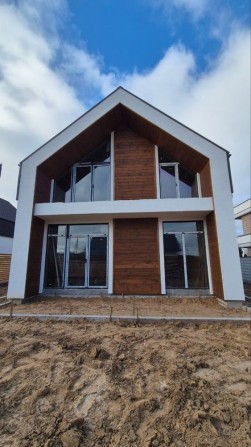 Продається двоповерховий будинок в Бучі - фото 1